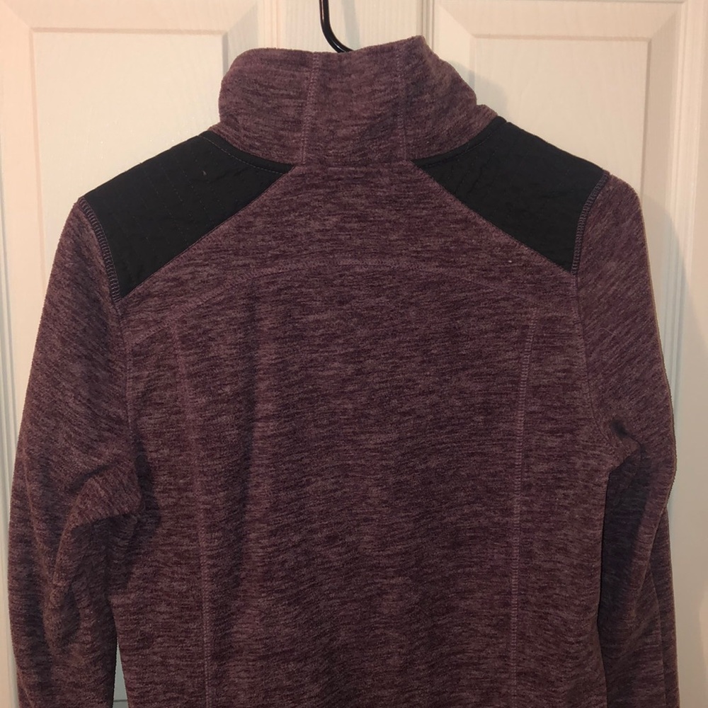 Zip up - Picture 3 of 5